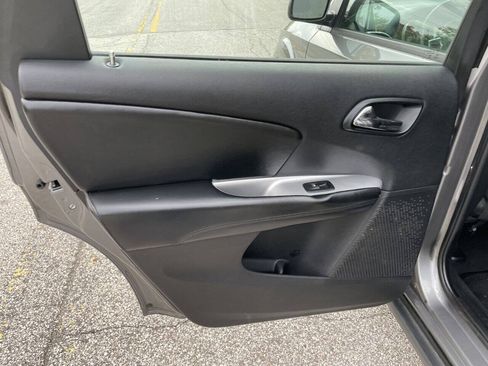 Used 2013 Dodge Journey American Value Package w/ Flexible Seating Group FWD image 10