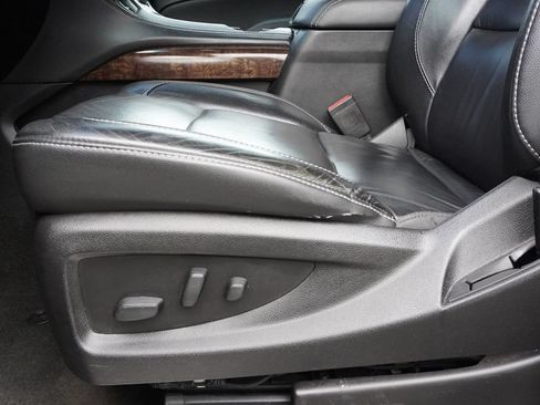 Used 2018 Chevrolet Tahoe LT AWD/4WD image 31