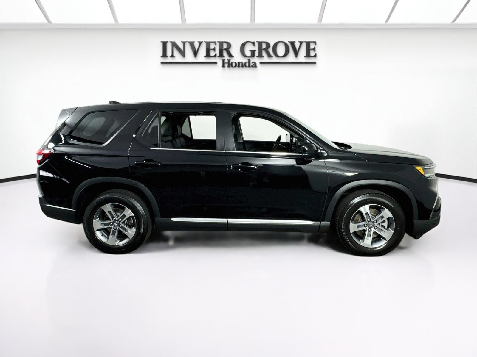 Certified 2023 Honda Pilot EX-L image 4
