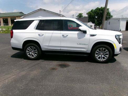 Certified 2025 GMC Yukon Denali AWD/4WD image 17