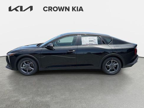 New 2026 Kia K4 FWD image 8
