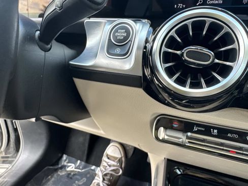 Used 2022 Mercedes-Benz GLB 250 GLB 250 image 24