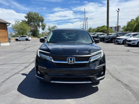 Used 2019 Honda Pilot Touring image 2