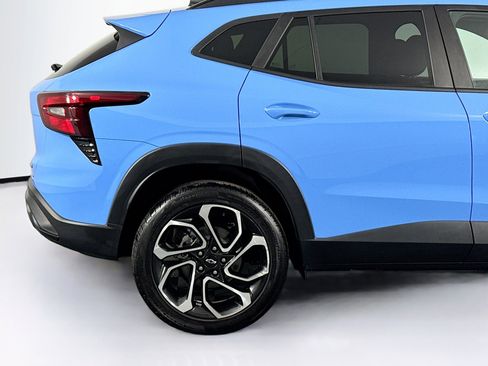 Used 2024 Chevrolet Trax RS w/ Sunroof Package image 43