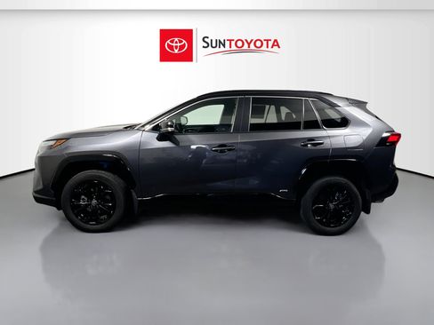 Used 2024 Toyota RAV4 XSE AWD/4WD image 7