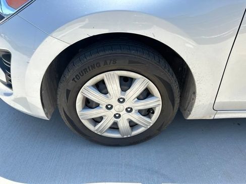 Used 2023 Kia Rio LX FWD image 2