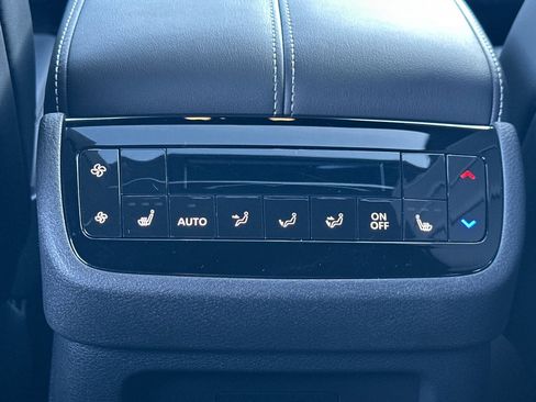 Certified 2025 INFINITI QX60 Luxe w/ Black Edition image 46