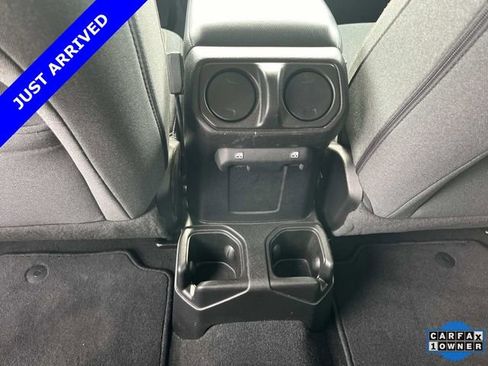Certified 2024 Jeep Gladiator Sport AWD/4WD image 19