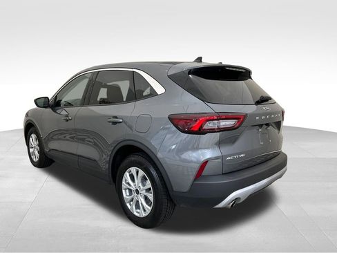 Used 2023 Ford Escape Active FWD image 3