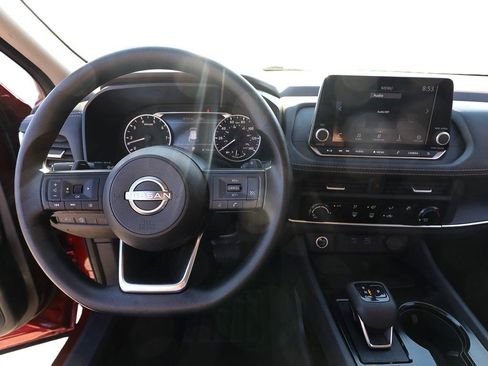 Used 2023 Nissan Rogue S AWD/4WD image 14