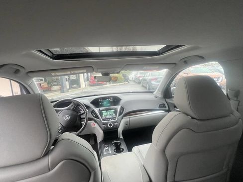Used 2017 Acura MDX FWD image 12