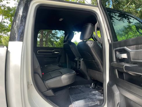 Used 2024 RAM 2500 Big Horn w/ Off Road Package AWD/4WD image 18