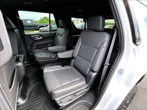 Used 2022 Chevrolet Tahoe Z71 w/ Luxury Package AWD/4WD image 24