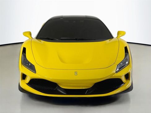 Used 2022 Ferrari F8 Tributo image 11
