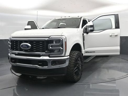 Used 2023 Ford F350 Lariat w/ Lariat Ultimate Package AWD/4WD image 61