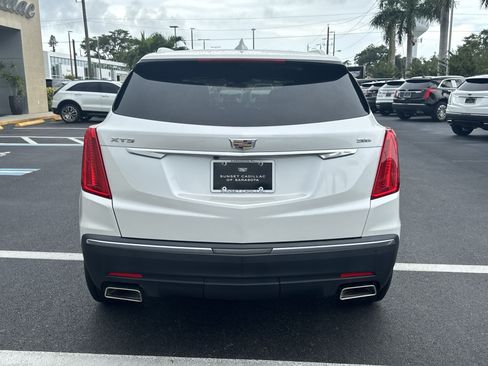 Used 2018 Cadillac XT5 Premium Luxury FWD image 5