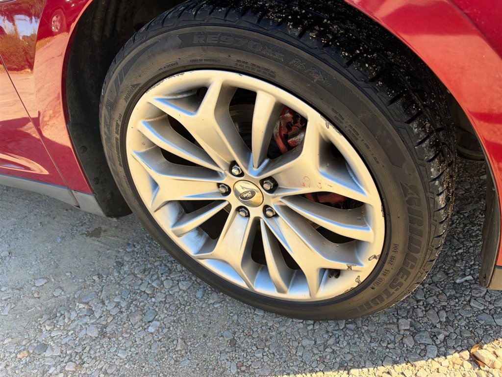 Used 2017 Ford Taurus Limited FWD image 16