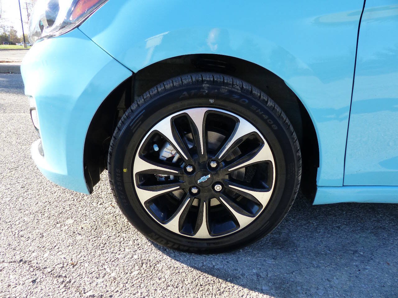 Used 2022 Chevrolet Spark LT w/ Spark Special Edition FWD image 13