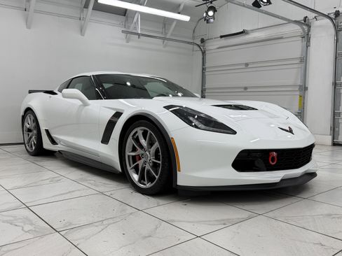 Used 2019 Chevrolet Corvette Z06 image 10
