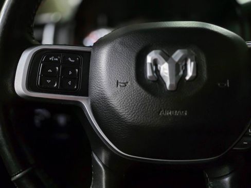 Used 2019 RAM 2500 Big Horn image 21