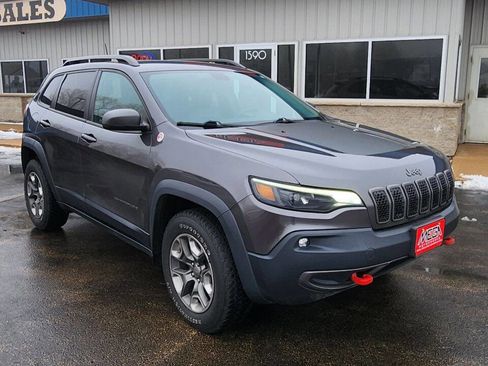 Used 2019 Jeep Cherokee Trailhawk w/ Comfort/Convenience Group image 8