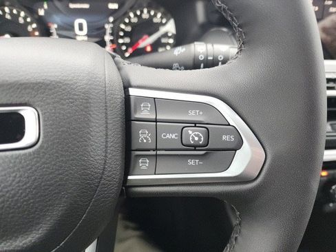 New 2026 Jeep Compass Limited image 10