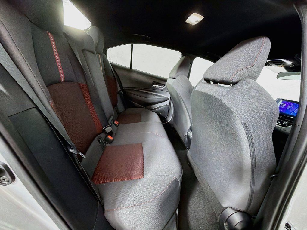 Used 2023 Toyota Corolla SE FWD image 28