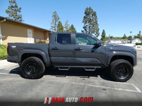 Used 2026 Toyota Tacoma TRD Sport RWD image 7