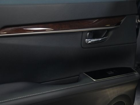 Used 2018 Lexus ES 350 w/ Navigation System Package FWD image 26