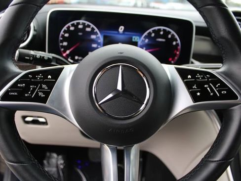 Used 2023 Mercedes-Benz GLC 300 image 19