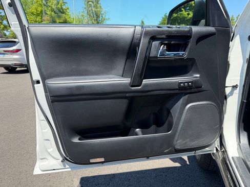 Used 2020 Toyota 4Runner Nightshade AWD/4WD image 12