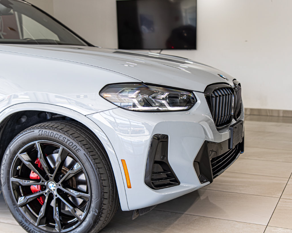 Used 2024 BMW X3 xDrive30i AWD/4WD image 3