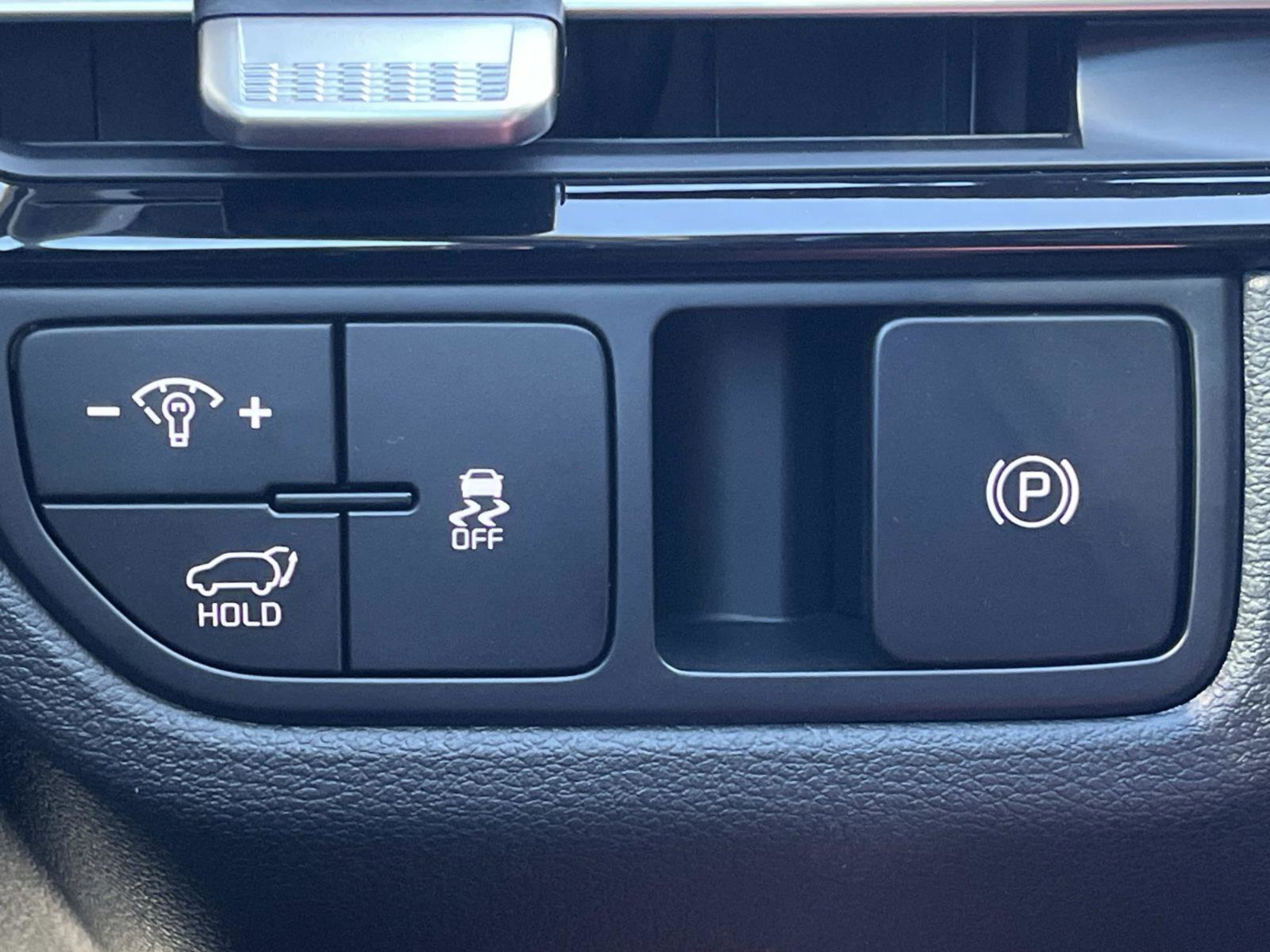 New 2026 Kia Sportage SX FWD image 25