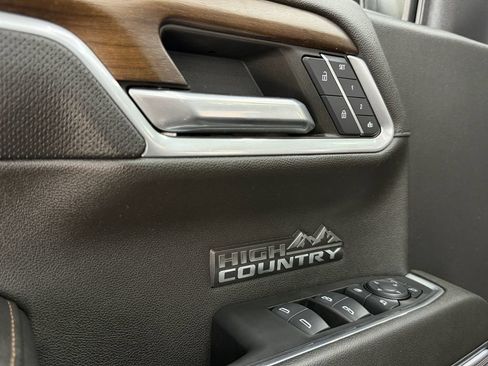 Used 2024 Chevrolet Silverado 1500 High Country AWD/4WD image 20