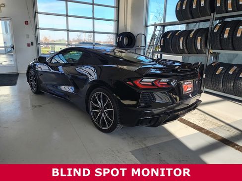 Used 2024 Chevrolet Corvette Stingray Preferred Cpe w/ Z51 Performance Package image 3