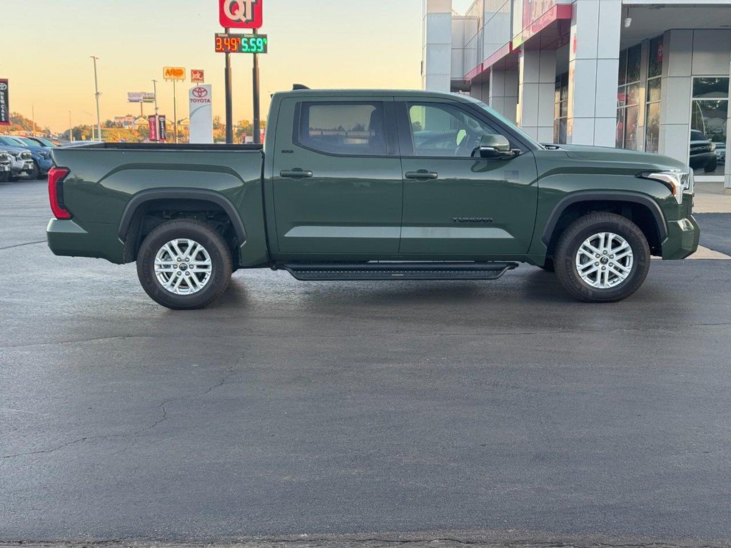 Used 2022 Toyota Tundra SR5 w/ Advanced Technology Package AWD/4WD image 2