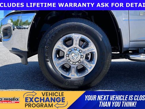 Used 2024 RAM 2500 Big Horn AWD/4WD image 8
