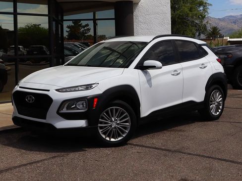 Used 2021 Hyundai Kona SEL FWD image 2