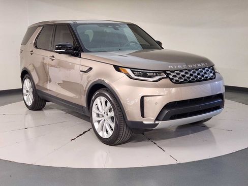 Used 2026 Land Rover Discovery S AWD/4WD image 7