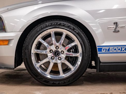 Used 2009 Ford Mustang Shelby GT500 RWD image 33