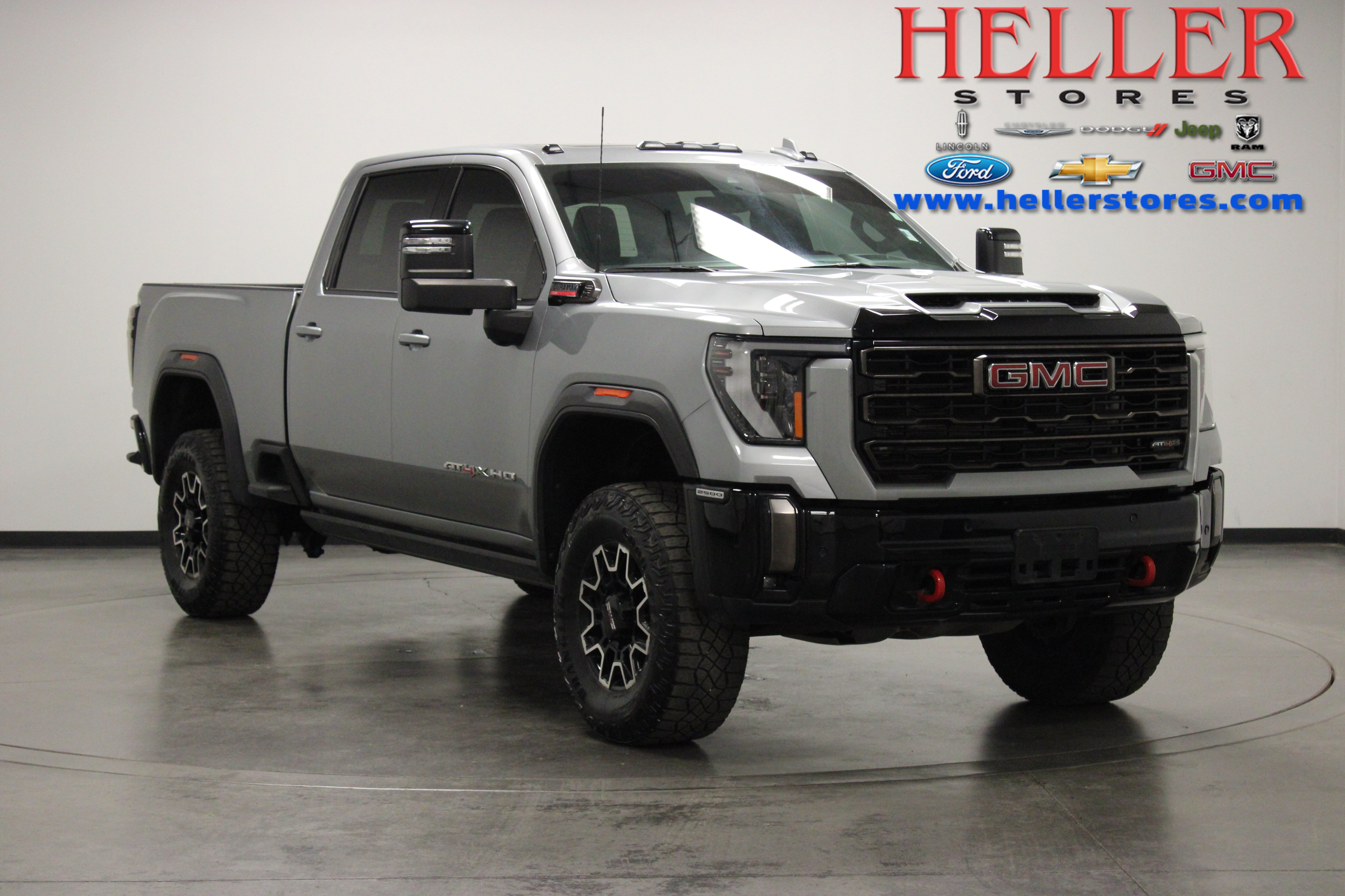 Used 2024 GMC Sierra 2500 AT4X AWD/4WD image 1