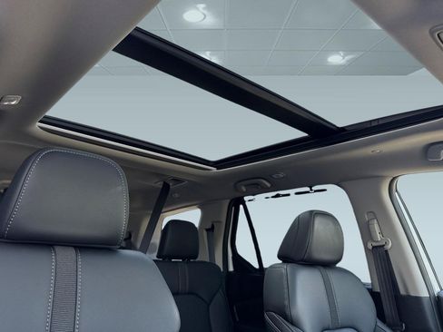 Certified 2023 Honda Pilot Touring image 25