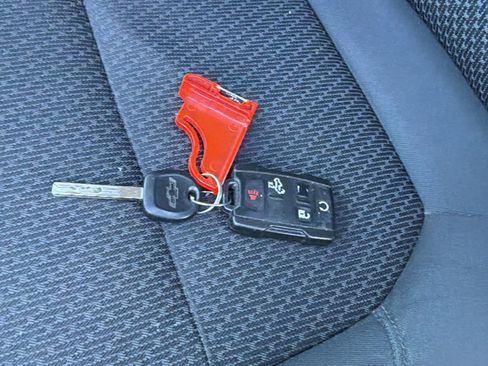 Used 2019 Chevrolet Silverado 1500 Custom Trail Boss w/ Custom Convenience Package image 19