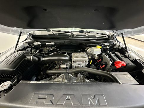 Used 2022 RAM 1500 Laramie AWD/4WD image 33
