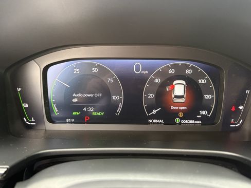 Certified 2026 Honda CR-V Sport Touring image 17