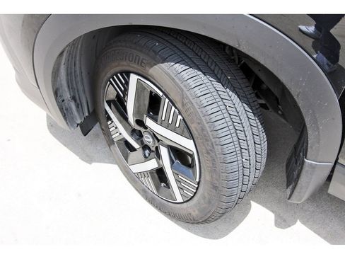Used 2025 Nissan Kicks SV FWD image 8