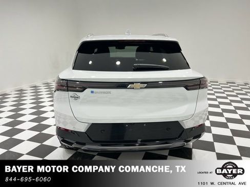 New 2024 Chevrolet Equinox EV LT image 4