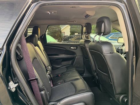 Used 2019 Dodge Journey Crossroad AWD/4WD image 12