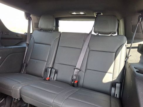 Used 2022 Chevrolet Tahoe Z71 w/ Z71 Off-Road Package image 8