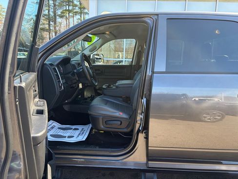 Used 2016 RAM 2500 Tradesman w/ Chrome Appearance Group image 22